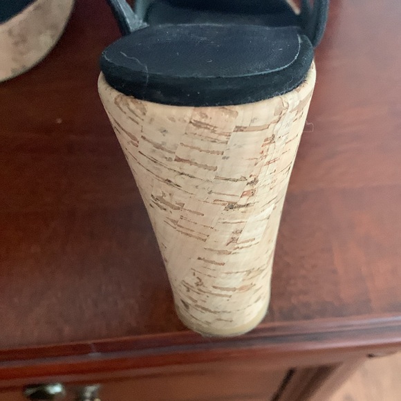 Authentic Stewart Weitzman women’s wedge sandal in black size 38/8B worn once - Picture 11 of 16